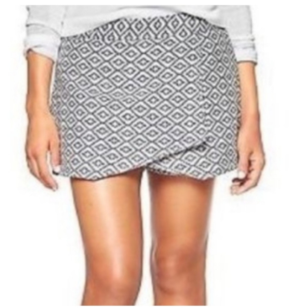 Gap Factory  Geo Print Mini Wrap Skort Blue & White Size 4